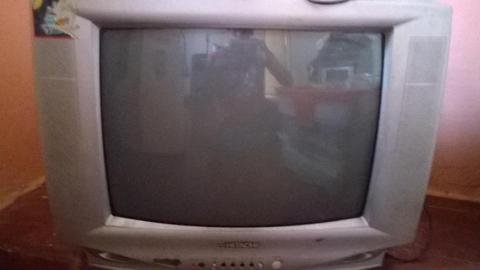 televisor hitachi