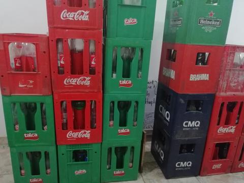Cajones de Coca Cola Cerveza Talca