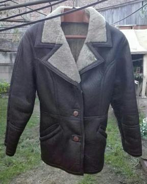 Campera de Cuero con Corderito