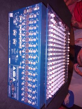 MESA DE SONIDO ALLEN HEAT MIXER 16 canales