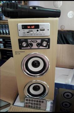 Parlante Karaoke Nuevo + Microfono!