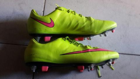 Botines Nike Mercurial