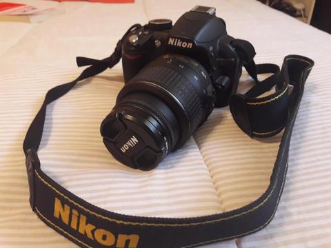 Vendo Camara Nikon D3100