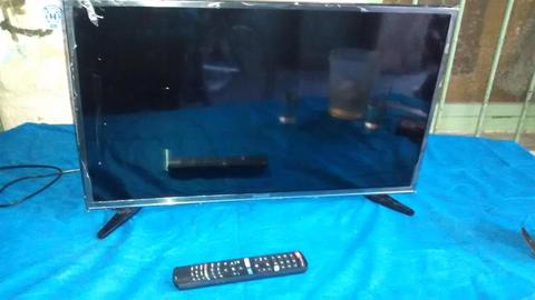 TV PHILCO LCD IDEAL PARA REPARAR O REPUESTO , DESCRIBO DEBAJO DE LAS IMAGENES A SOLO $1500 . RETIRAR SERCA DEL ALTO