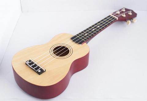 Ukelele Soprano de Estudio