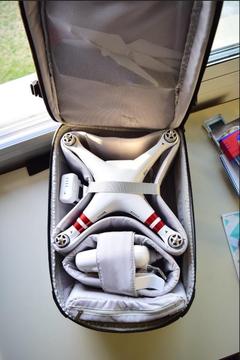 Drone DJI Phantom 3 Standard, poco uso. Con mochila DJI