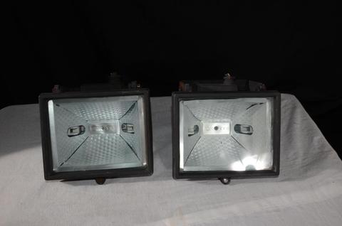 2 proyectores halogeno 500w