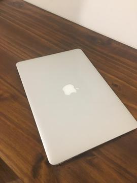 Apple Macbook Air 13.3 I5 8Gb 256Ssd