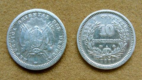 Moneda de 10 centésimos de plata Uruguay 1877