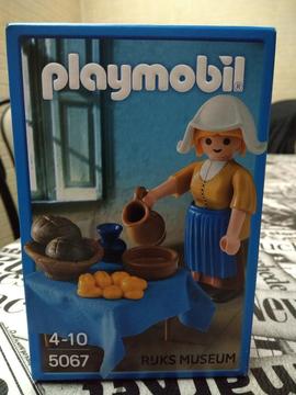 Playmobil Milkmaid