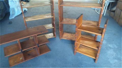 4 repisas de madera maciza con estantes barnizadas colgantes