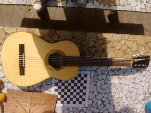 Guitarra criolla de estudio Antigua Casa Nuñez permuto