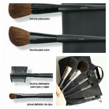 Set de Brochas de Mary Kay