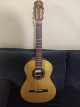 Guitarra Criolla Alpujarra modelo 80 Excelente estado