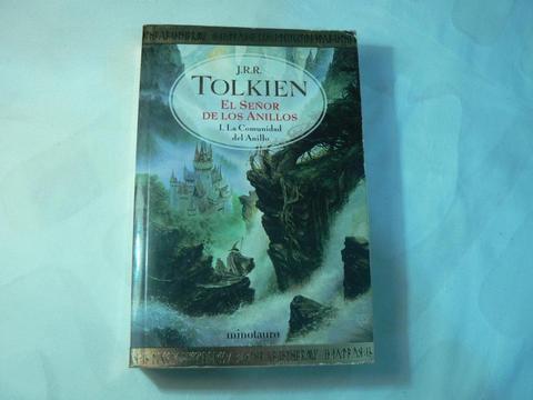 Libro El Señor de los Anillos 1. La Comunidad del Anillo por J.R.R. Tolkien. Editorial Minotauro