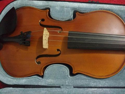 Violin 4/4 Solo 2 Usos!
