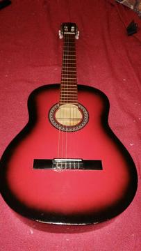 Vendo Guitarra Criolla Usada con Tripode