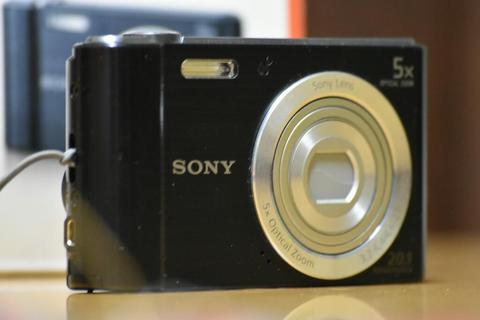 Camara Vloger Sony Cybershot Dsc W800