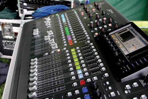 Behringer X32 Mixer Consola Digital 32 Canales