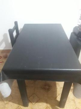 Vendo Mesa Y 4 Sillas de Pino $2500