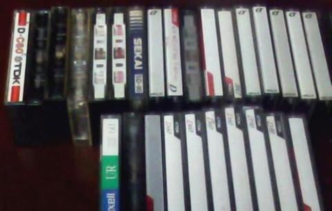 Lote de 218 cassettes usados