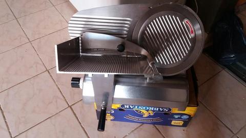 Vendo Maquina de Cortar Fiambre