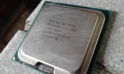 Procesador Intel Pentium e5300 Dual Core 2.6 Ghz 2mb Caché 800FSB