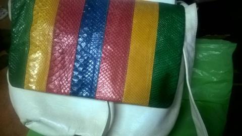 cartera de colores