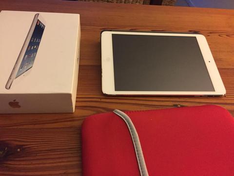 Ipad mini white 16GB casi nuevo impecable