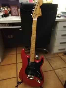 Guitarra Eléctrica Faim Stratocaster