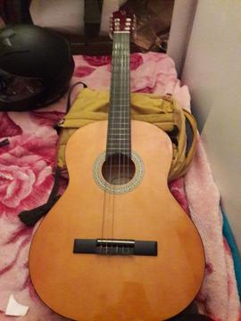 Vendo Guitarra en Excelente Estado