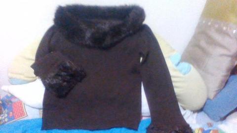 Sweter en lana con cuello y puños en piel Talle 44