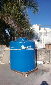 Tanque de agua TRICAPA ROTOPLAS 2750 litros