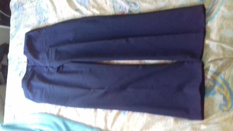 VENDO PANTALON DE VESTIR PARA DAMA COLOR AZUL TALLE M IMPECABLE