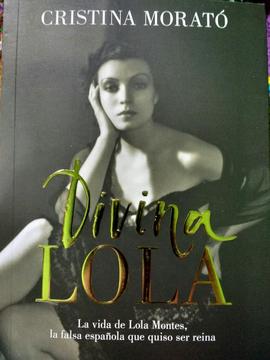 Divina Lola