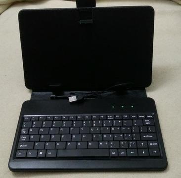 Funda Y Teclado para Tablet de 7 a 9'