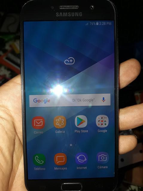 SAMSUNG A5 2017 4G LIBRE IMPECABLE CON CARGADOR RAPIDO Y AURICULARES