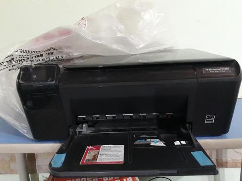 Vendo Impresora Hp C4680 Y Mesa de Compu