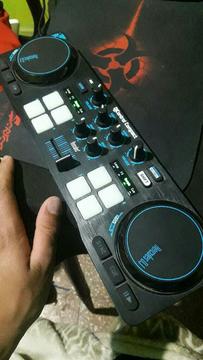 Vendo Consola de Dj Hercules