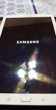 Tablet Samsung Tab E