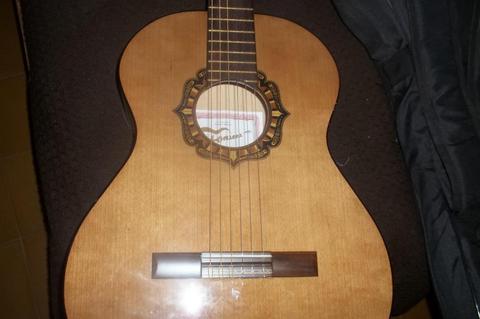 Guitarra Fonseca impecable
