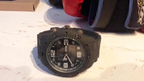 Relojes Deportivos Y Guantes de Boxeo