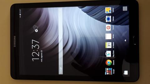 Tablet Samsung Tab E Smt560