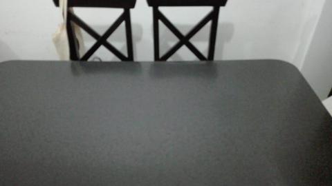 mesa formica color negro granito