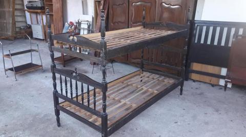 CUCHETA ESPAÑOLA DESMONTABLE .. TODA EN MADERA DURA TRABAJADA ... MUY FUERTE Y SEGURA ... 2500$