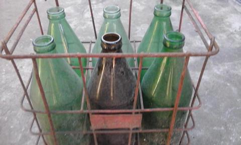 botellas de aceites mas canasto antiguo