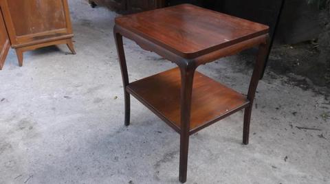 MESA FRANCESA 0.56 X 0.66 TAPA X 0.76 ALTO ... MUY LINDA PARA DECORAR 1600$