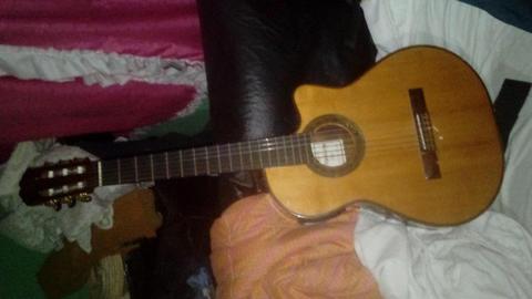 Vendo guitarra criolla acustica