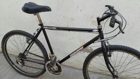 Vendo Bicicleta Mountain Bike Rod. 26