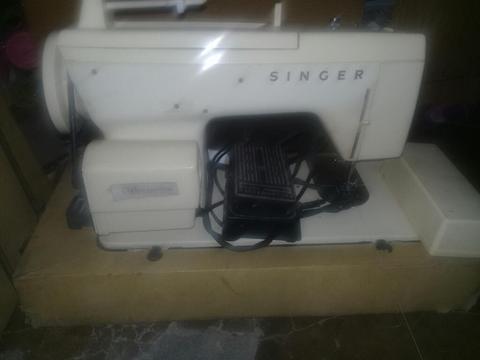 Vendo Maquina de Coser